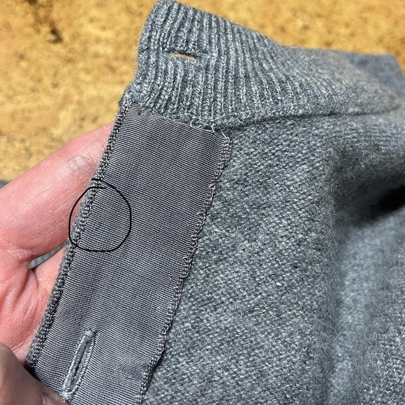 Snow Lotus Vintage Cashmere Button Cardigan In Gray Sz 40 /M/L - Picture 11 of 14